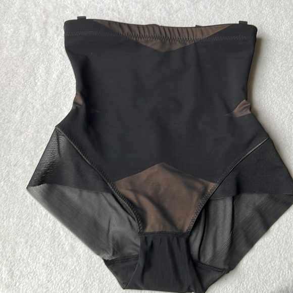 Honeylove SuperPower Brief - Picture 7 of 16